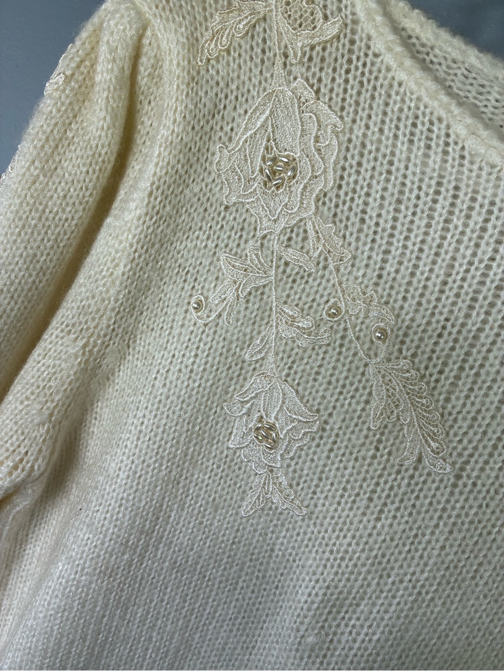 Vintage Dana Ashley Sweater lace beaded cream shoulder pads size M 80’s - Picture 4 of 8